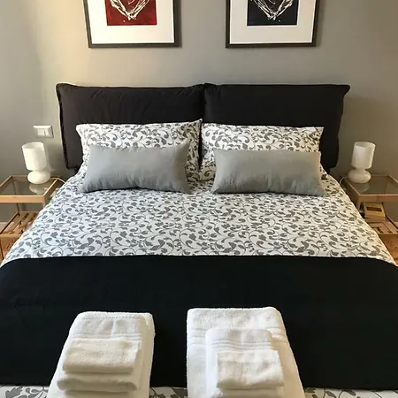 Liberty In Centro Apartment